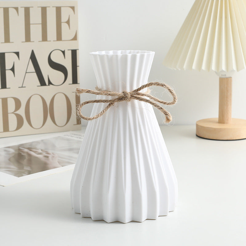 Nordic Style Plastic Decorative Vase – Break-Resistant, Lightweight, Multiple Colours