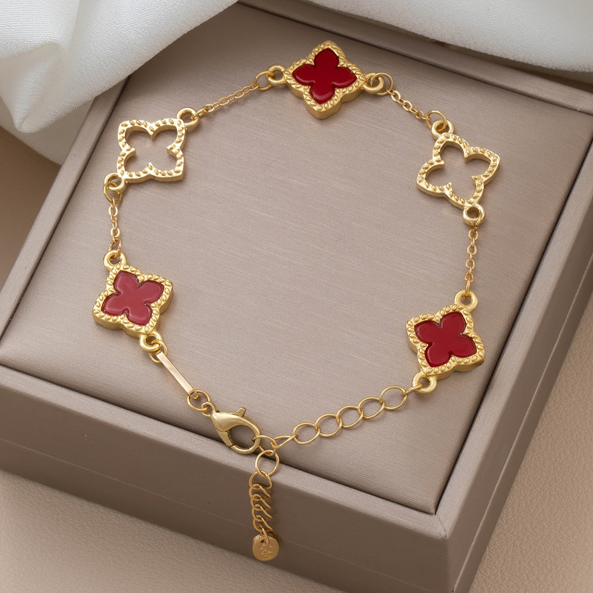 Lucky Clover Bracelet in Many Colours