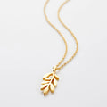 Goudkleurige ketting met bladhanger