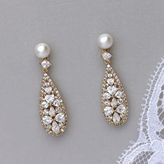 Vintage Bright Pearl Earrings