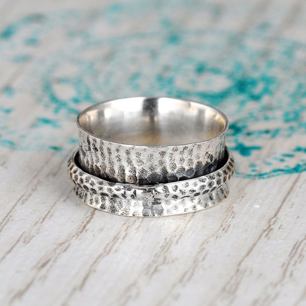 Hammered Silver-Plated Turquoise Spinner Ring