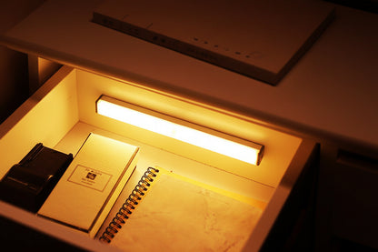 Draadloze bewegingssensor kastverlichting – Oplaadbare LED onderkast- & kledingkastverlichting