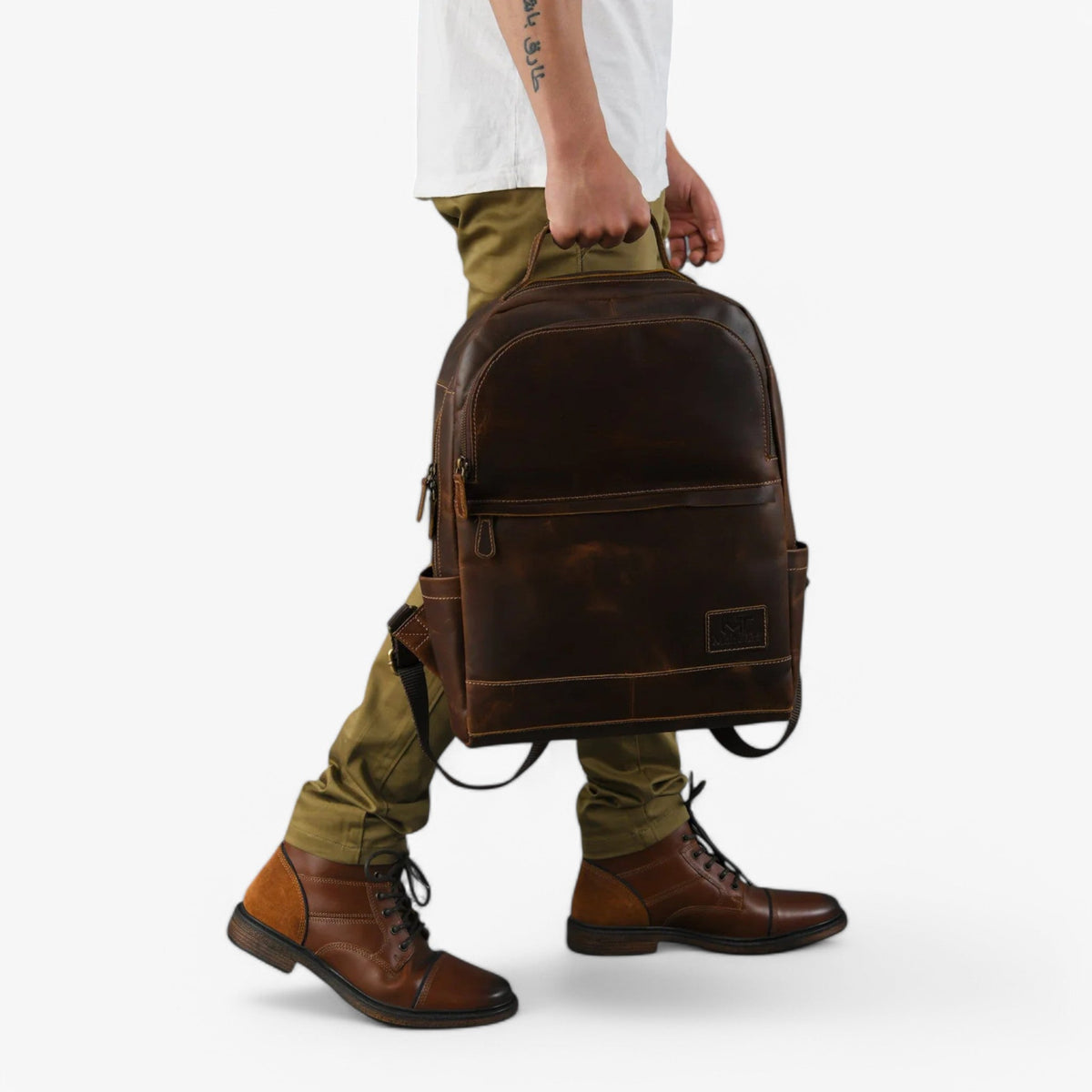 Unisex Robust Buffalo Leather Backpack for Work and Study