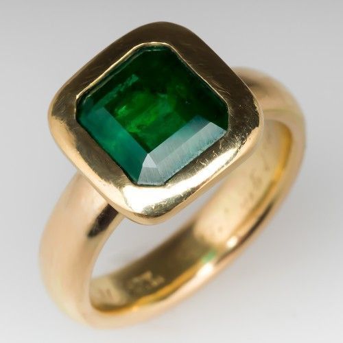 Vintage-Style Green Cube Gold-Tone Ring