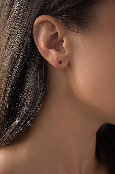 Ruby-Look Round Stud Earrings in Gold Tone