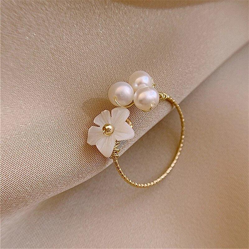 Adjustable Pearl Flower Ring in Gold Tone