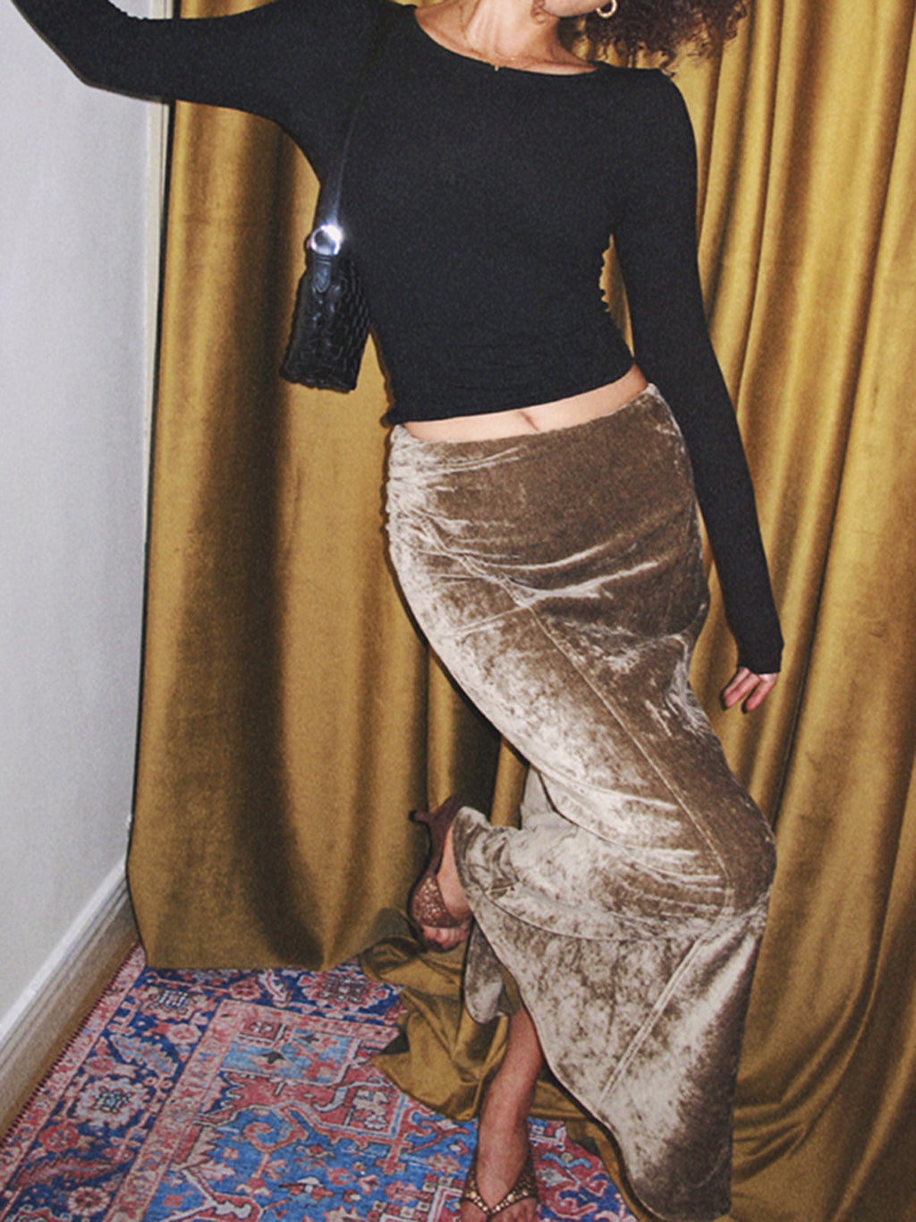 Women's Pleated Velvet Maxi Skirt