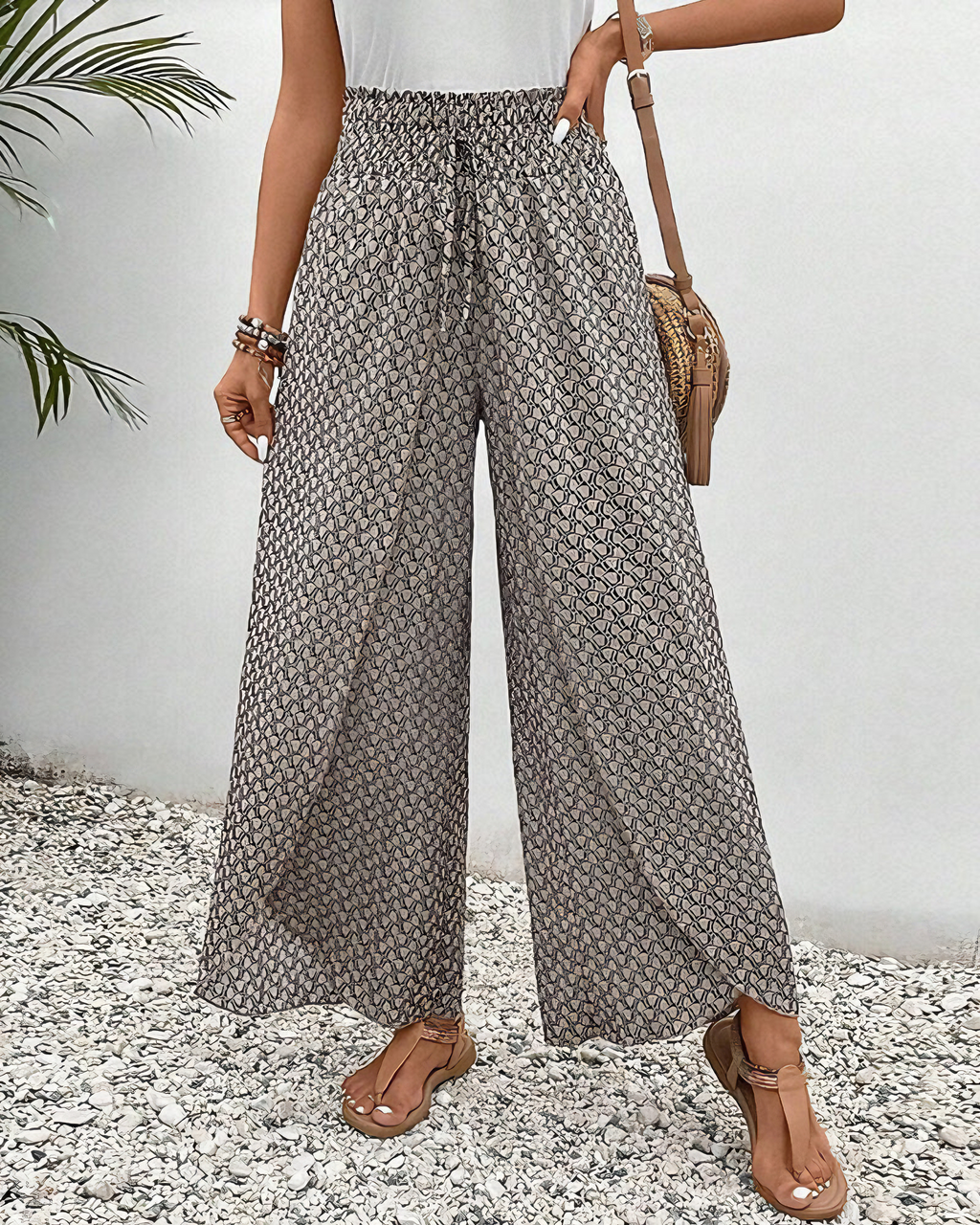 Broek met wijde pijpen, elastische taille en vloeiende val