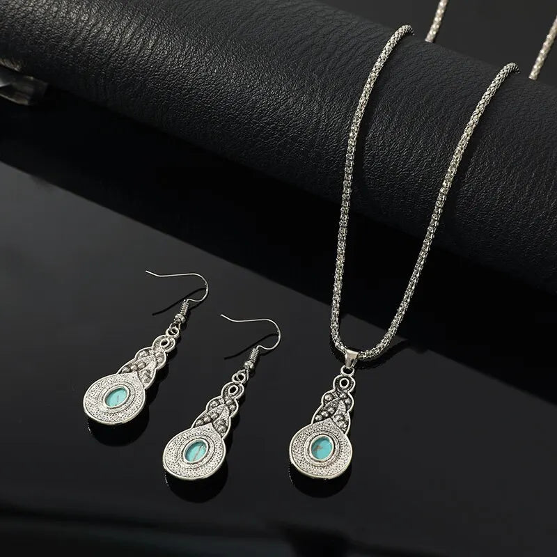 Vintage-Style Turquoise Teardrop Necklace and Earrings Set