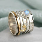 Spinnerring met ster, maan en maansteen