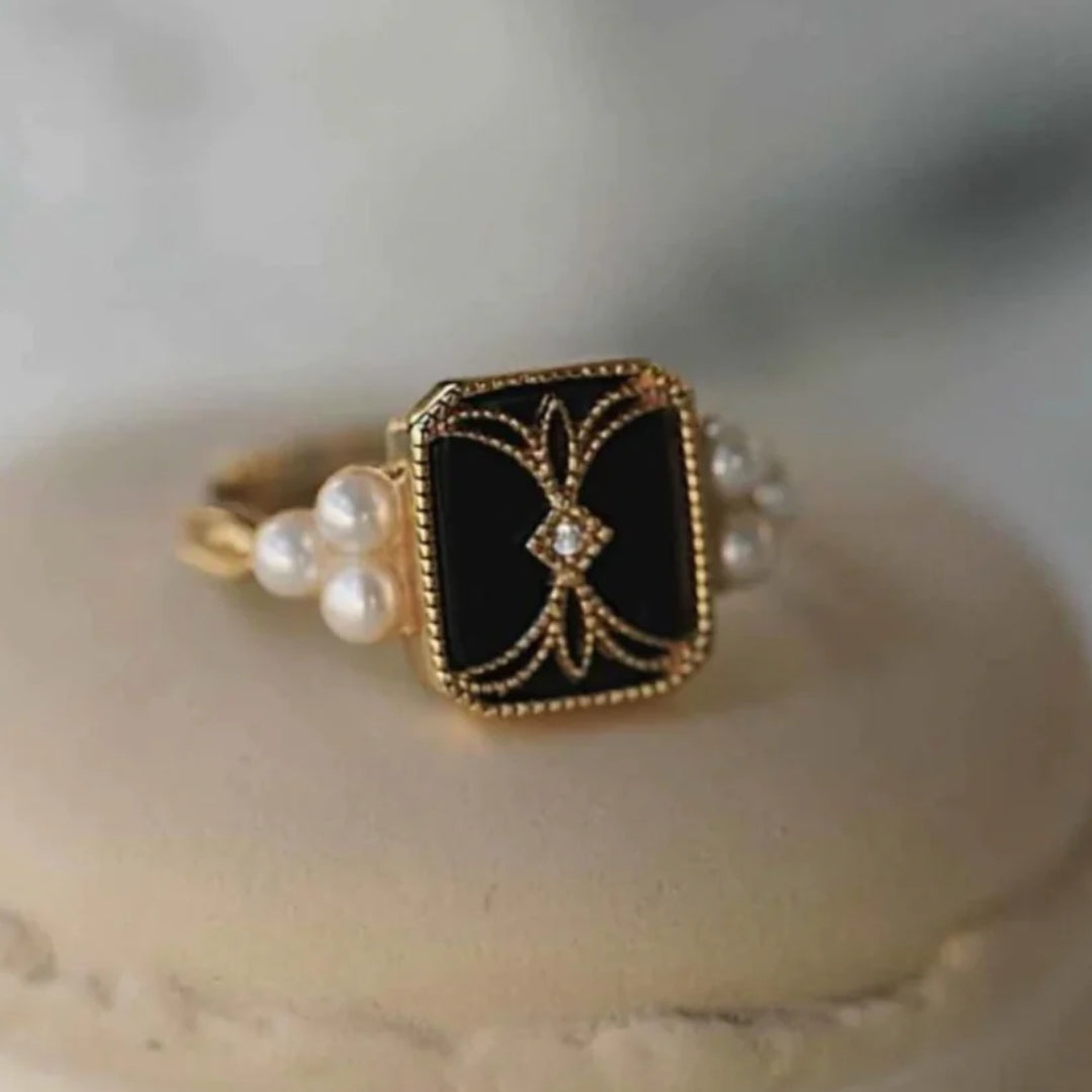 Vintage-Style Black Pearl-Look Gold-Tone Ring