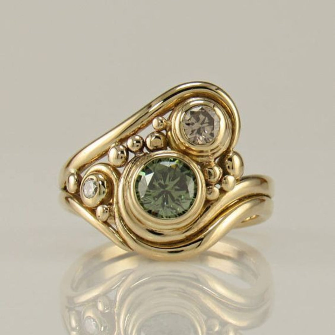 Vintage-Style Gold-Tone Green Zirconia Ring