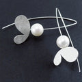 Vintage-Style Silver-Tone Leaf Earrings with Pearl