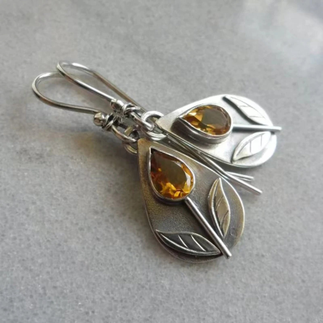 Vintage bloemoorbellen met oranje kristal