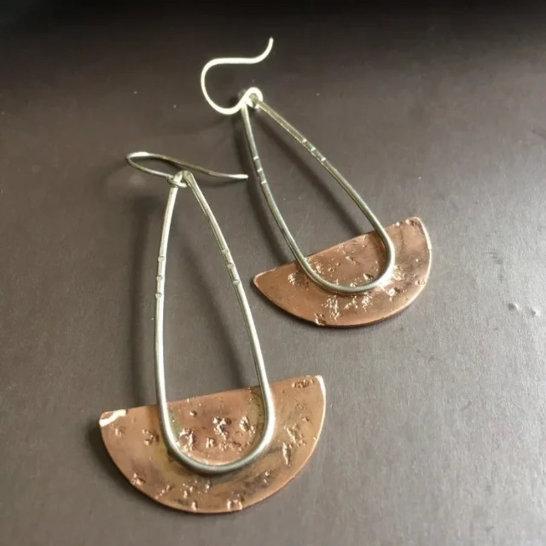 Vintage-Style Bronze-Tone Teardrop Wire Earrings