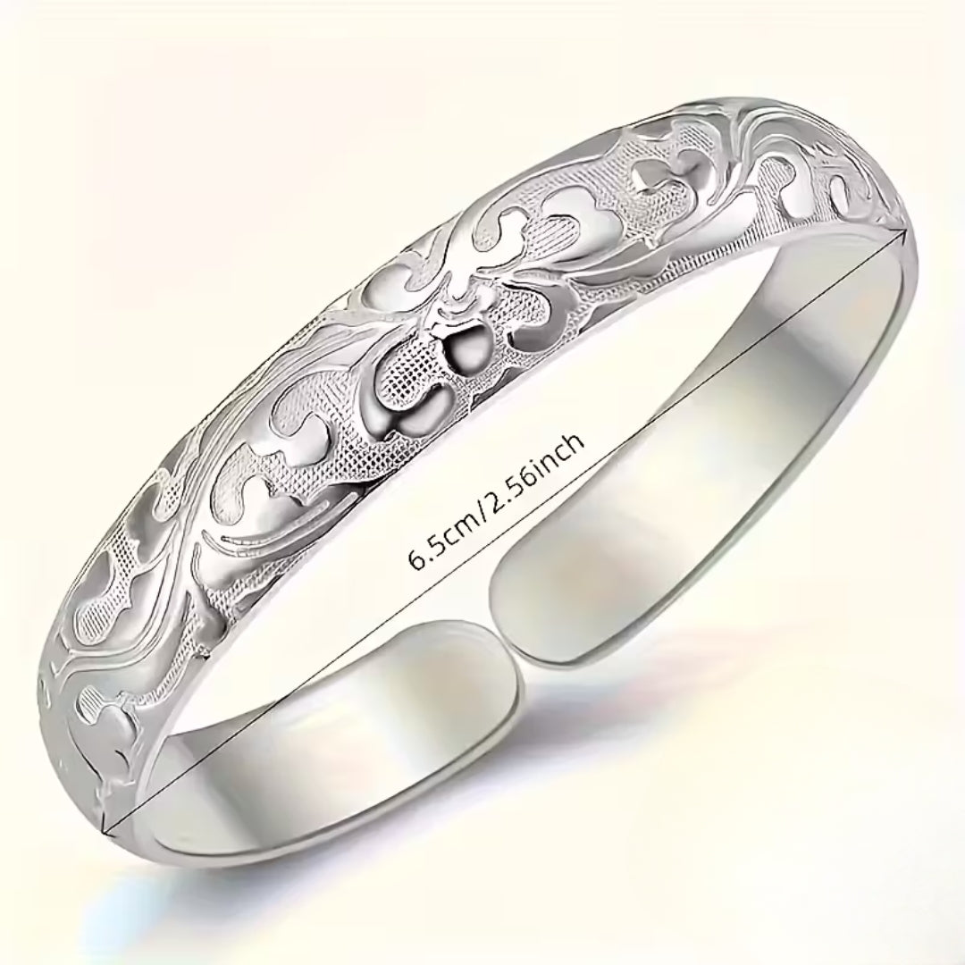 Retro Floral Silver-Tone Bracelet