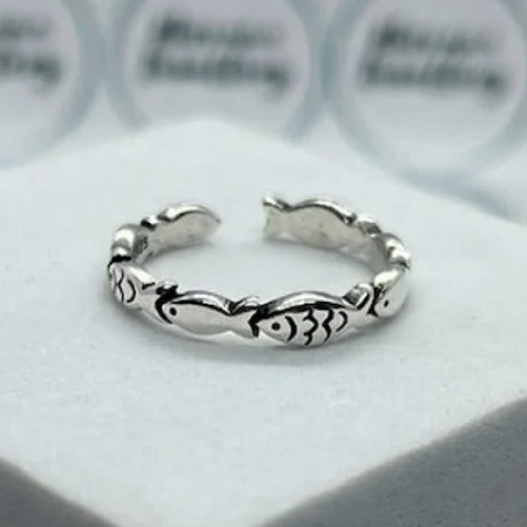 Vintage-Style Silver-Tone Fish Ring