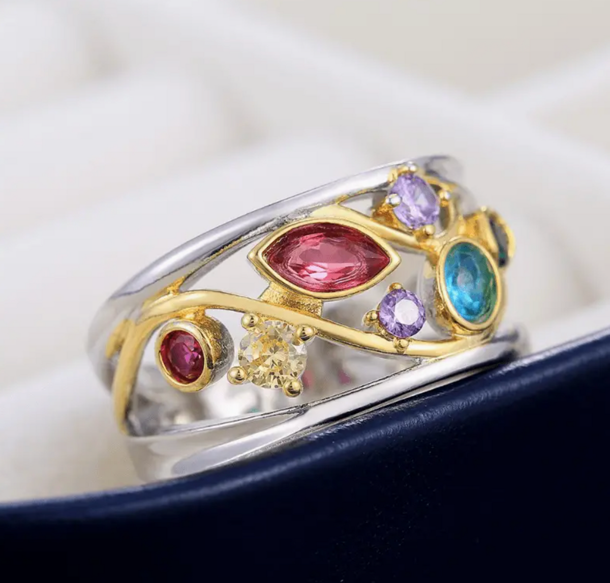 Vintage-Style Colourful Gem-Look Ring with Gold-Tone Swirls