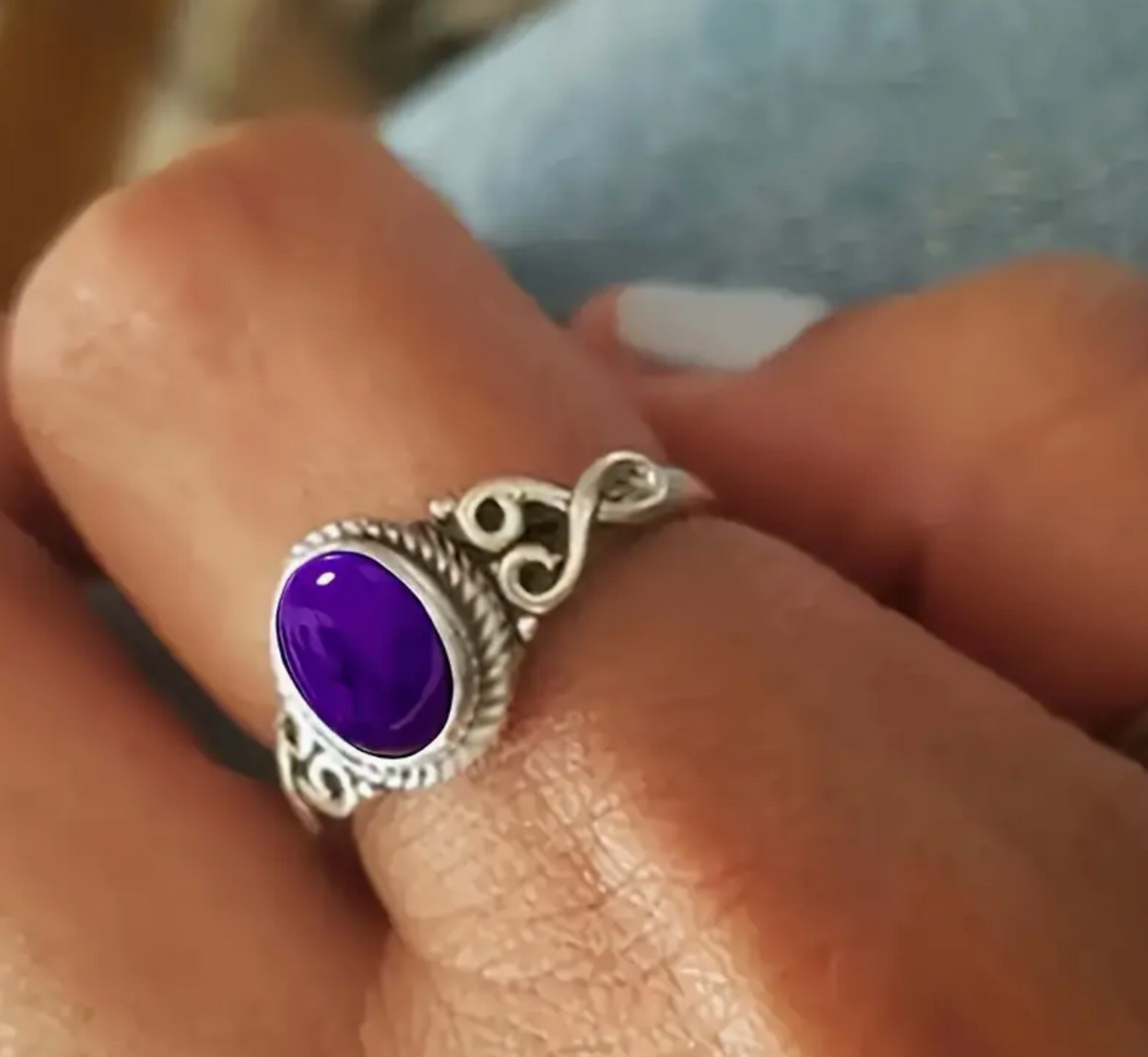 Vintage-Style Inlaid Stone Ring