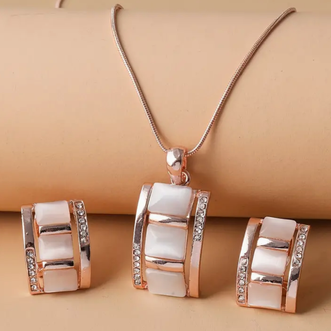 Vintage-Style Rose Gold-Tone Set