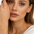 Armband met kruisbedel in waterdicht roestvrij staal