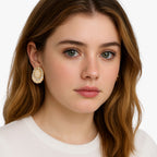 Oorhangers met witte emaille-look afwerking