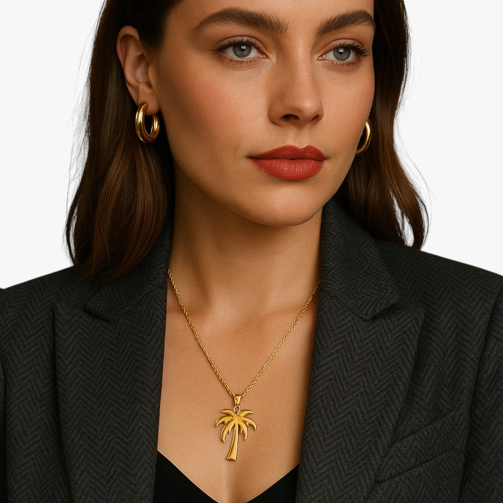 Ketting met palmboomhanger aan een fijne schakel