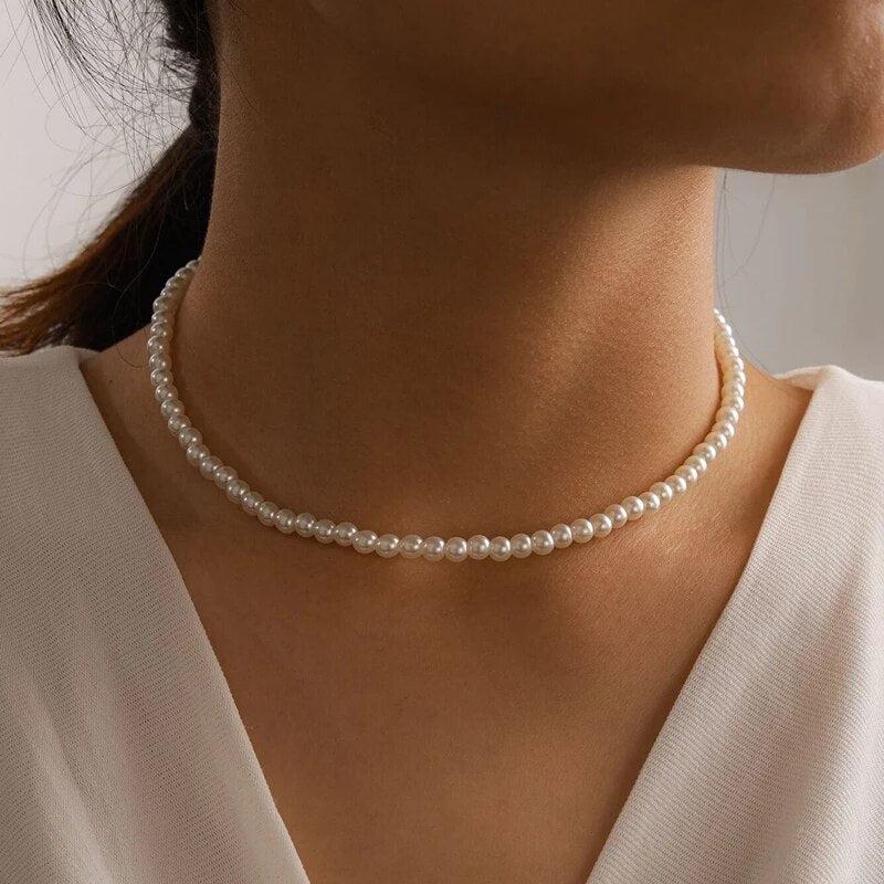Ketting met parelhanger in goudkleur