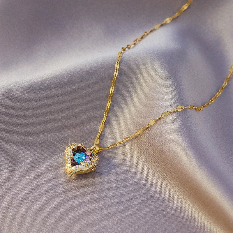 Ketting met kristallen oceaanharthanger