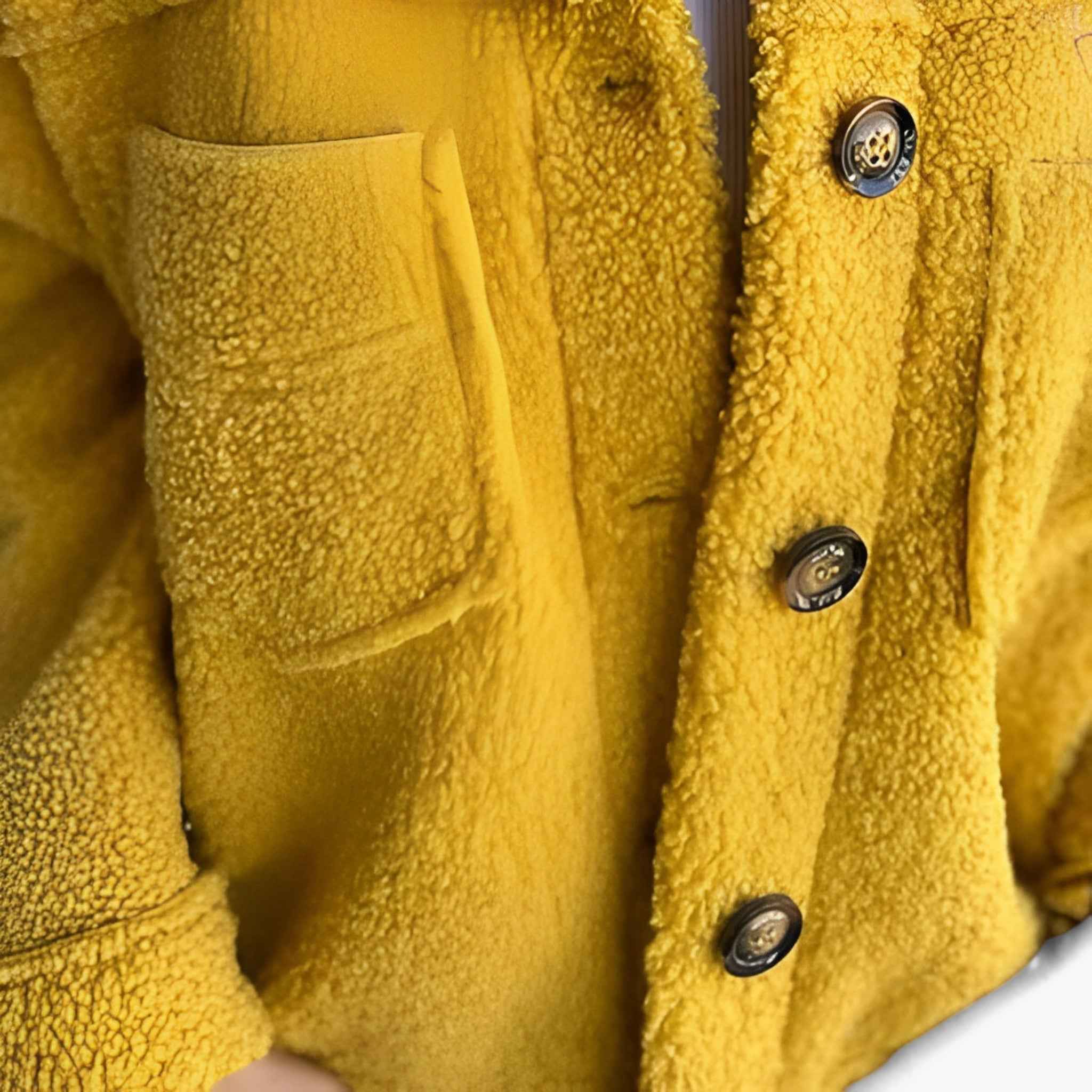 Soft Fleece Half-Zip Jacket with Oversized Fit and Pockets