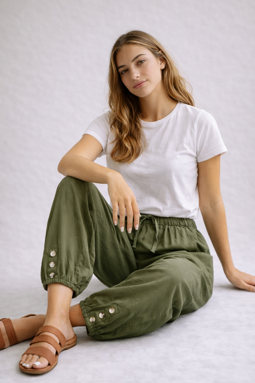 Katoenen broek met hoge taille, koord en zakken opzij