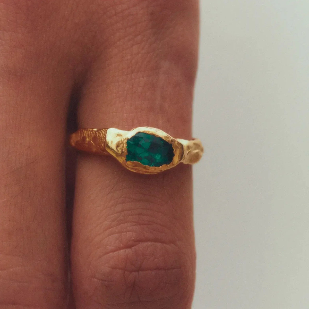 Vintage-Style Green Forged Gold-Tone Ring