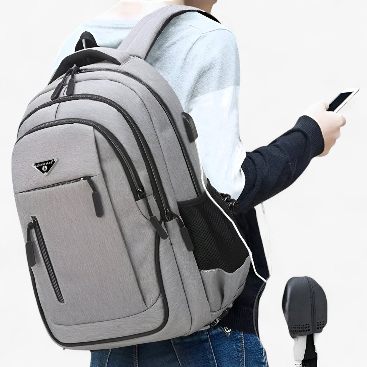 Spacious 15.6-Inch Laptop Backpack for Students and Commuters