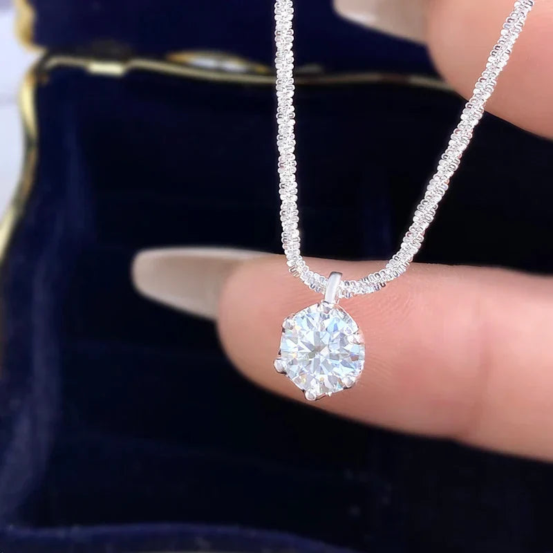 Sterling zilveren ketting met moissaniet solitairhanger