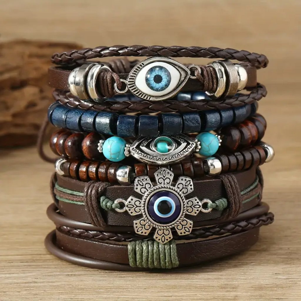 Meerstrengse armbandenstapel met oogkralen