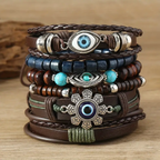 Meerstrengse armbandenstapel met oogkralen