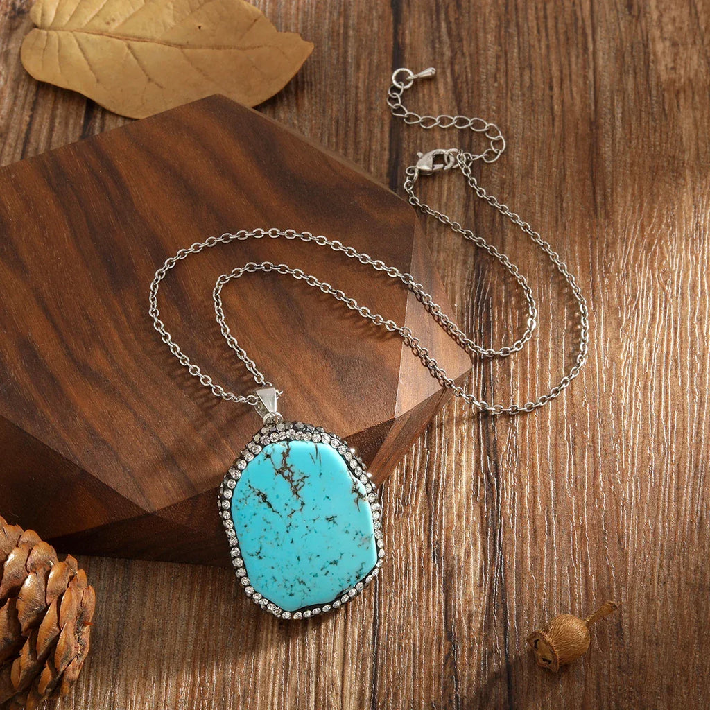 Vintage Bohemian Oval Malachite and Turquoise Pendant Necklace