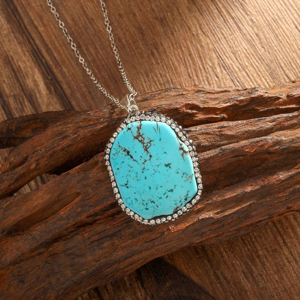 Vintage Bohemian Oval Malachite and Turquoise Pendant Necklace