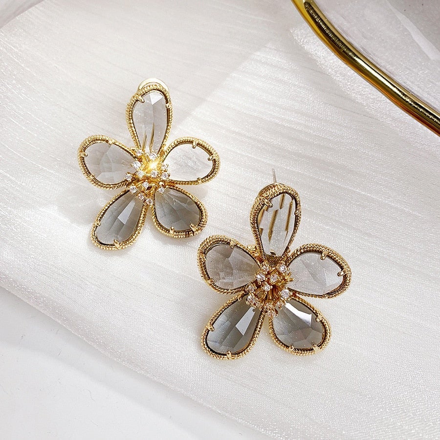 Rotating Flower Earrings with Zirconia