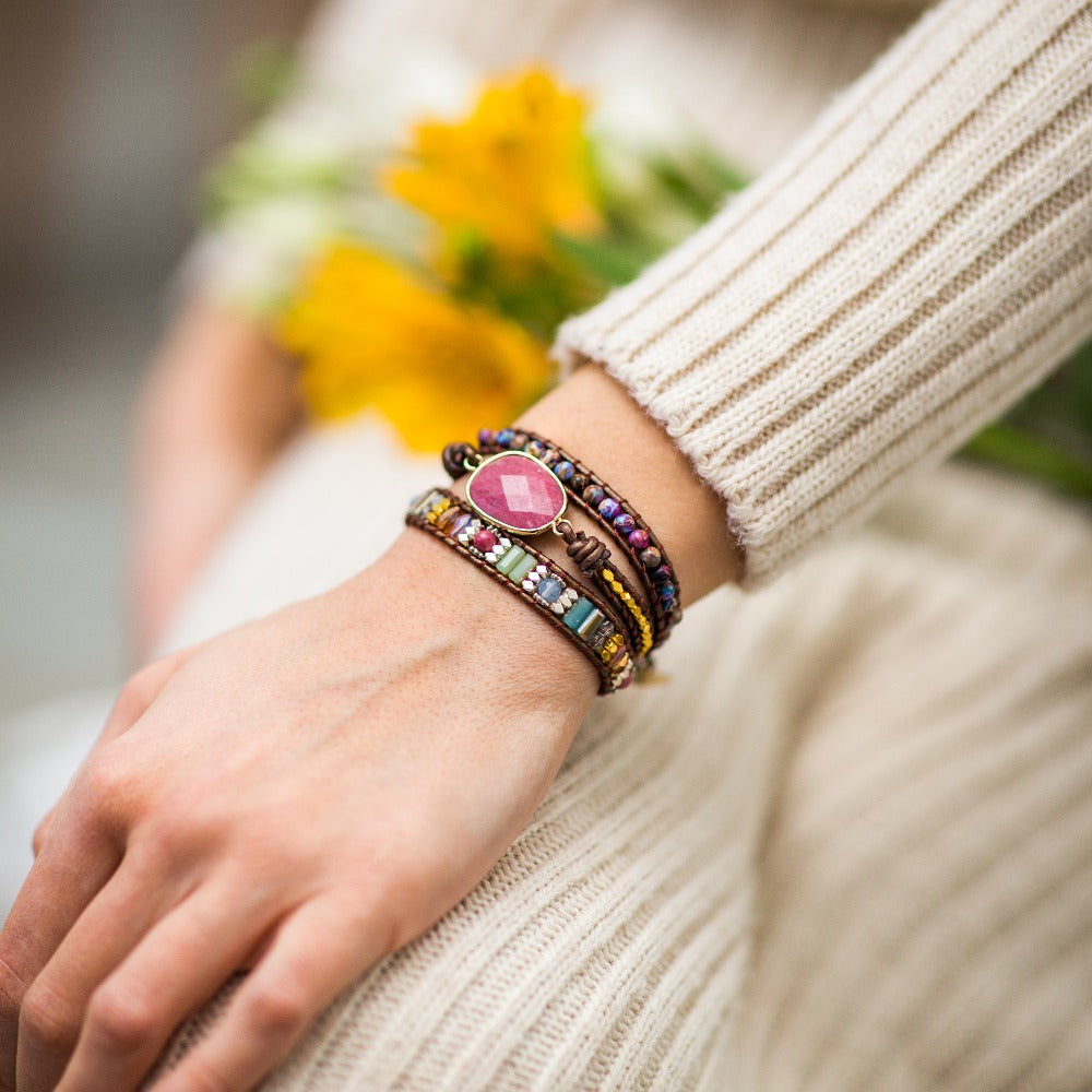 Wikkelarmband met rhodoniet en jaspis