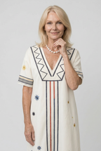 Zomerjurk met bloemenprint, V-hals en vloeiend vallende rok