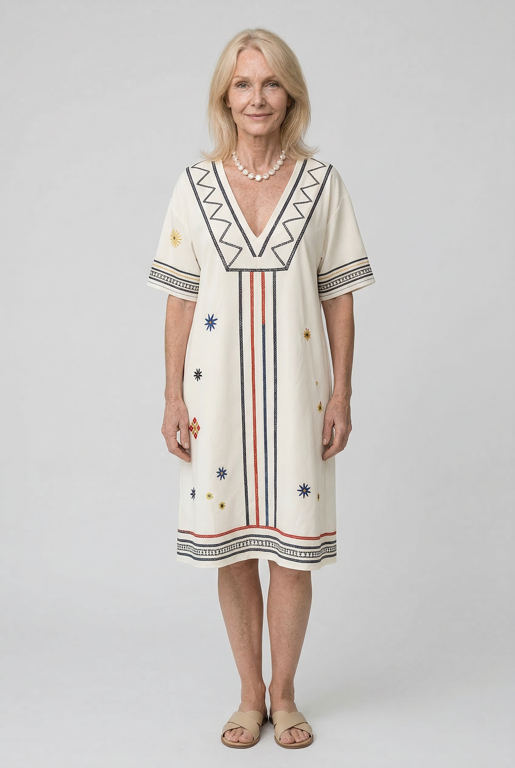 Zomerjurk met bloemenprint, V-hals en vloeiend vallende rok