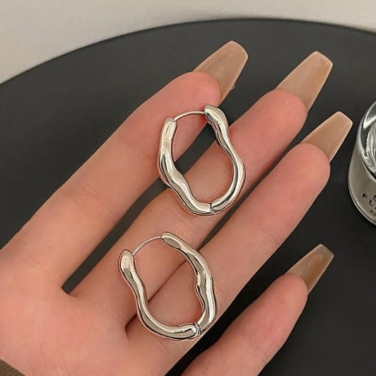 Uregelmæssige øreringe i vintagestil i to farvetoner