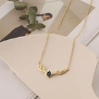 Hertengeweiketting met hartbedel