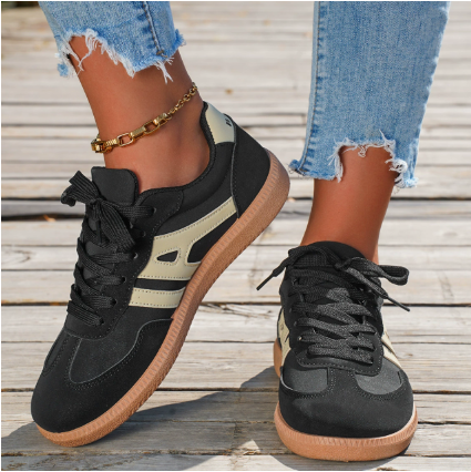 Low-Top Lace-Up Trainers with Contrast Panelling