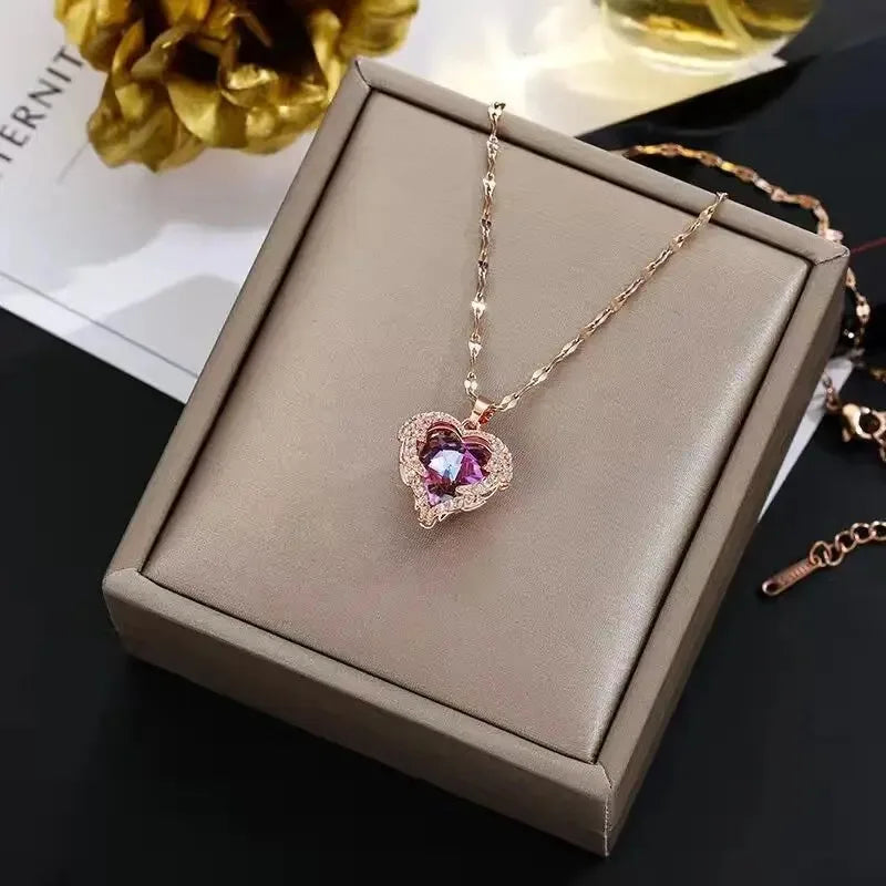 Ketting met kristallen oceaanharthanger