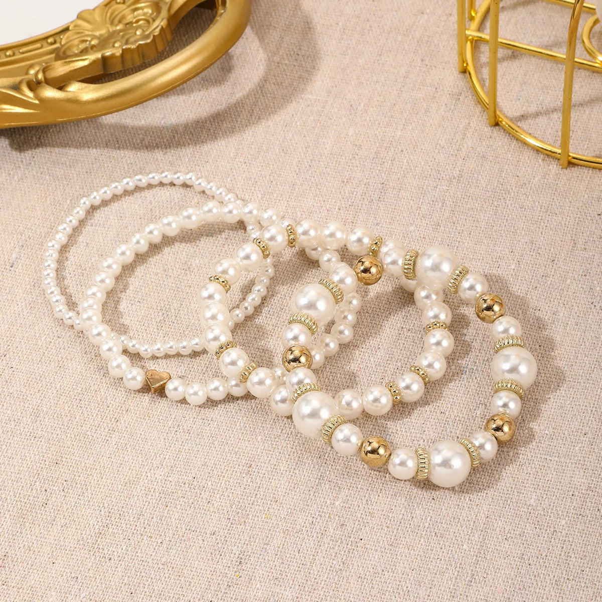 Pearl Bracelet Collection with Heart Details