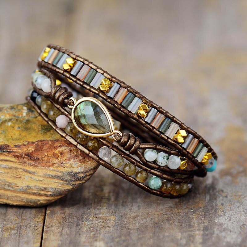 Labradorite Wrap Bracelet with Oval Stone