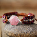 Rhodonietarmband met zeshoeken