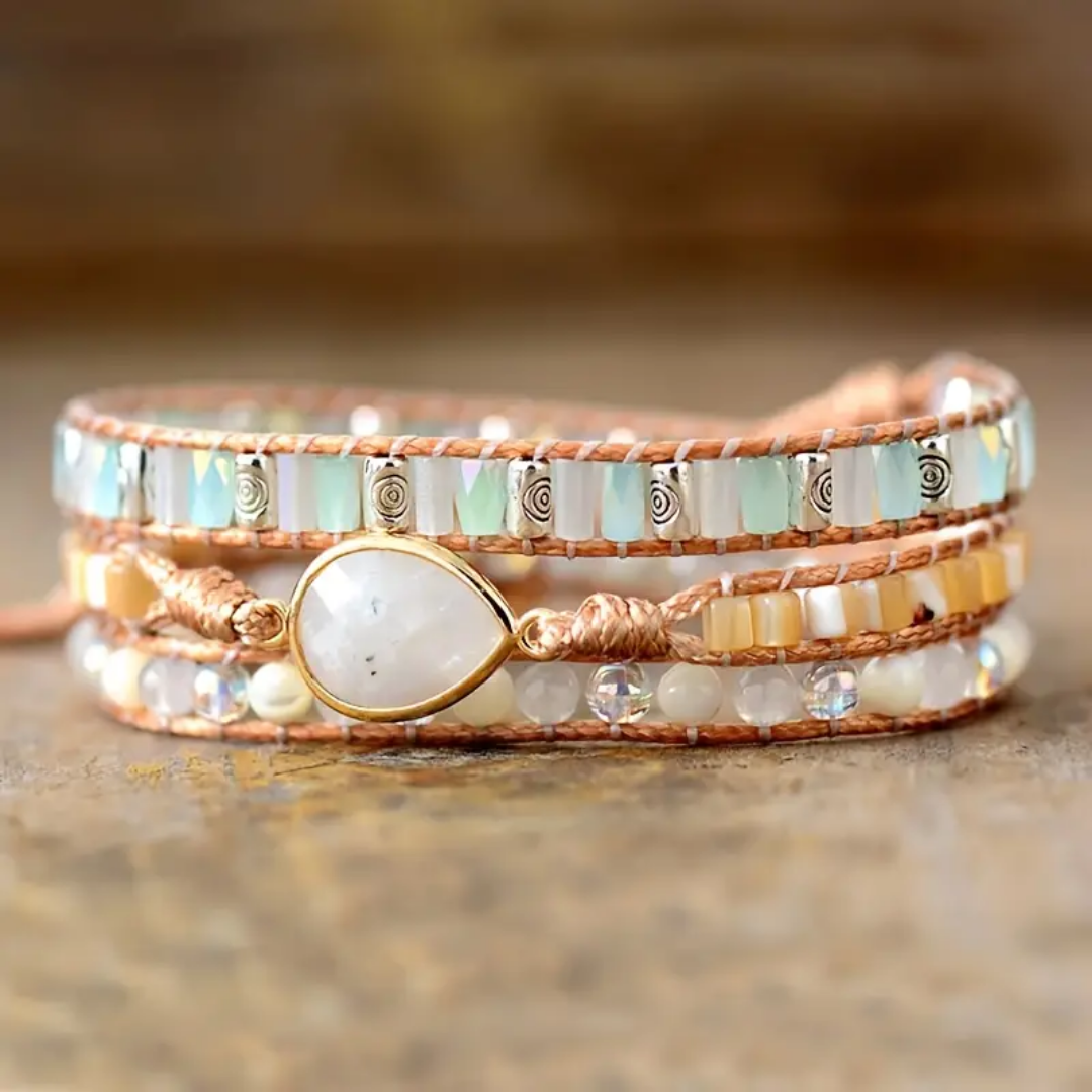 Crystal and Nacre Bead Bracelet with Moonstone-Style Centrepiece